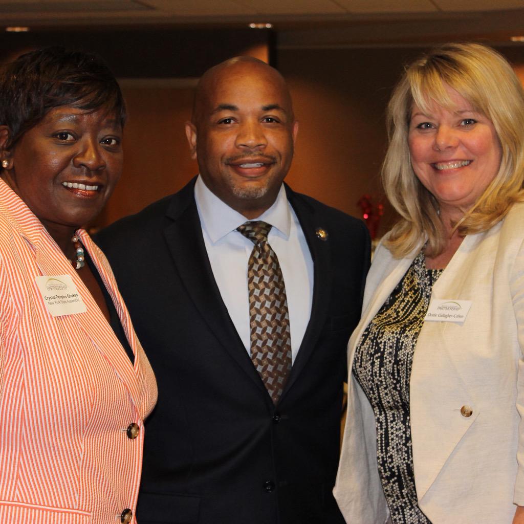 BNPartnership's tweet photo. .@CPeoplesStokes &amp; @DottieGC welcomed  @CarlHeastie to #Buffalo for a reception tonight w/ #BNPMembers! #BNPEvent http://t.co/1kxiVeGJMK