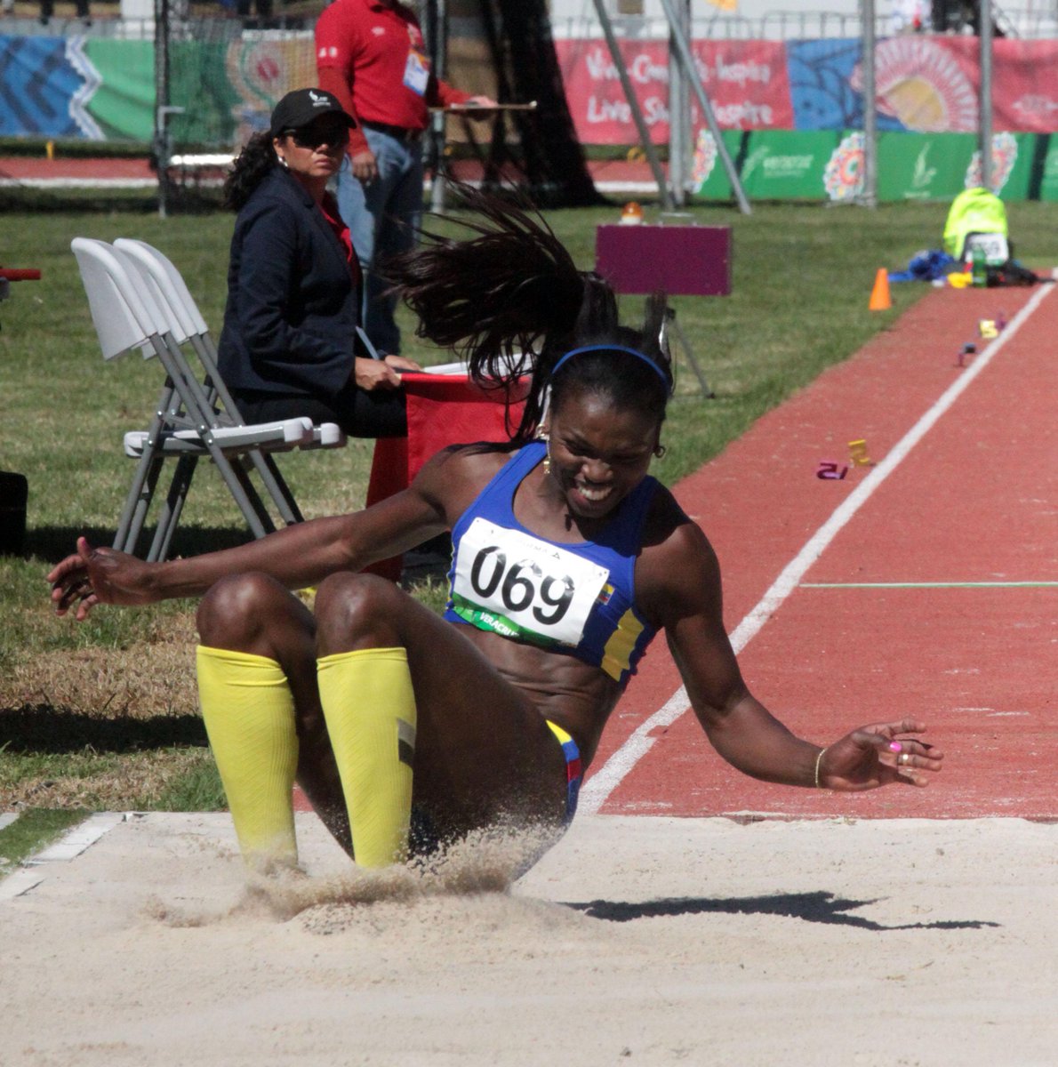El reto más grande de mi vida es ganar el oro Olímpico: Caterine Ibargüen bit.ly/1Pm0Gbh