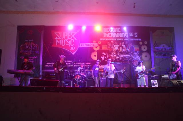 berastareggae's tweet image. Performa in meradang #5