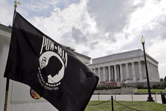 CenterMassGroup's tweet photo. @Newsweek 's #rickperlstein is a joke! This is unreal! #POWMIAFLAG #NeverForgotten
http://t.co/DINoxvtmdQ http://t.co/20HrFEasc7