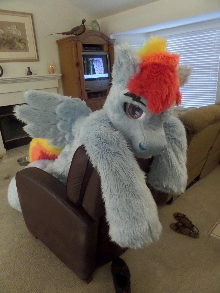 Cobaltthewuff's tweet photo. Lay-Z-Hoers (this is probably my favorite pic of #RainbowBlitz) :3 http://t.co/ofIQ78A4ZU