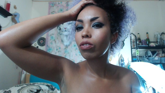 Behind the scenes peek at the sweaty, messy aftermath of riding a dildo in 85 degree heat   @CAMabisSociety<a href="/tag/goddess"class="tags"><span>#goddess</span></a>