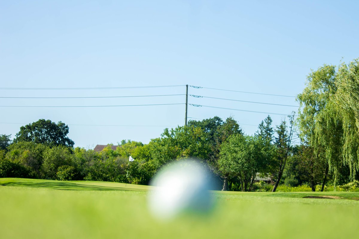 shuttersworth_'s tweet photo. Shout out to Tiger Woods. #GolfTournamentPhotographyTINGSS http://t.co/pilm9sIbI2