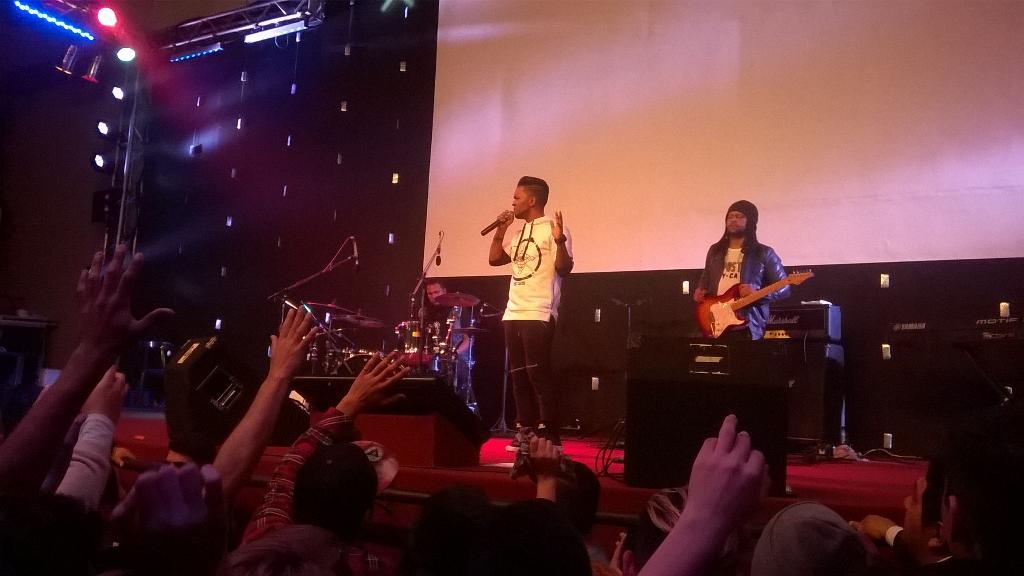 Naiiky00's tweet photo. Que buen recital que diste aquí en argentinaaaa 🔥 @RealRedimi2 http://t.co/JzUeddixYf