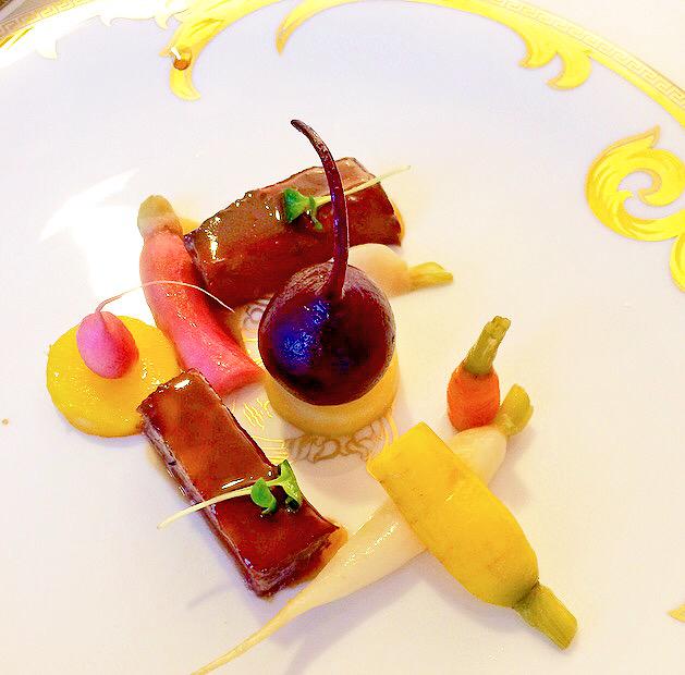 FairmontPacific's tweet photo. Delicious @TwoRiversMeats beef for course 5 of this evenings @LesDamesBC #DineAround at the #CuratorsTable! http://t.co/QIvj2ALkXK
