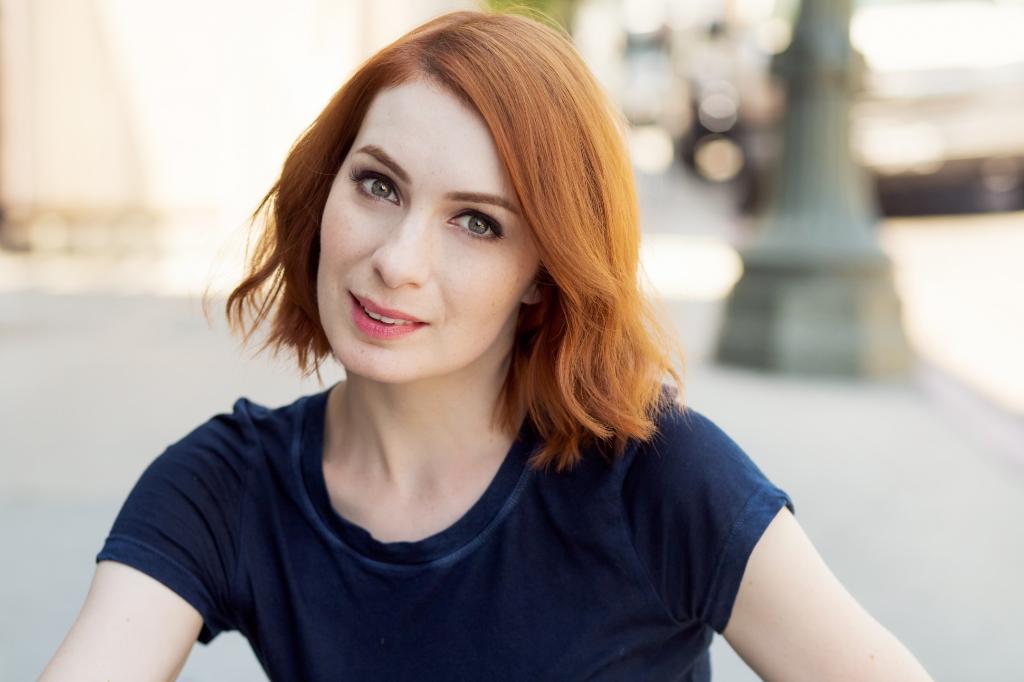 A chat with <a href="/feliciaday/">Felicia Day🇺🇸</a>: onforb.es/1hyzj2B