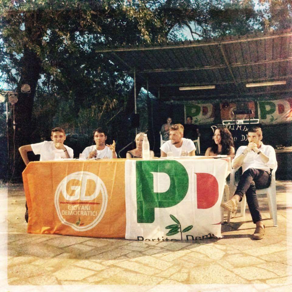 GdAulla's tweet photo. Ecco alcuni scatti della festa dell'unità di Albiano #sonogd #festagd http://t.co/w4myzfLNDx
