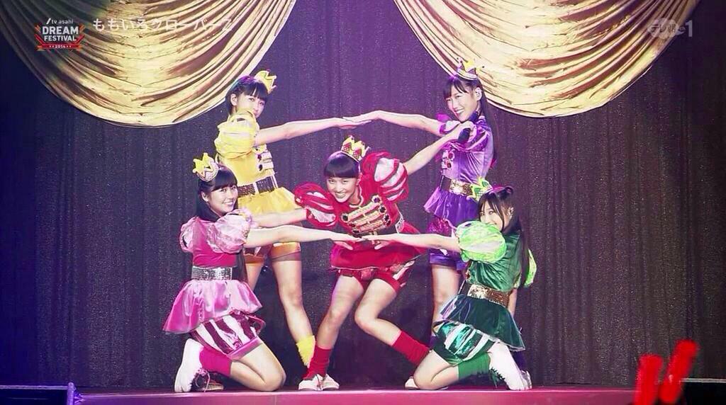 MZshiorinn's tweet photo. そーいえば！！
今日の夢ももクロと一緒にLIVEで歌ってる夢を見たんだ💭
現実になればいいのになぁ〜 http://t.co/mkDimP9ChK