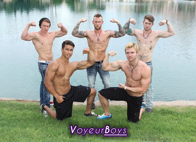 Hope you all like our new Voyeurboys Profile pic. @Jaden_Storm25 @BarbieKenOtt @StoneSully @JasonKeys_<a href="/tag/rt"class="tags"><span>#rt</span></a>