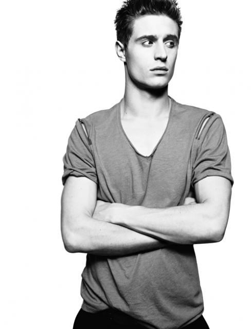 SE BUSCA
Tack
FC: Max Irons
¿RT? Quiero encontrar a mi socio