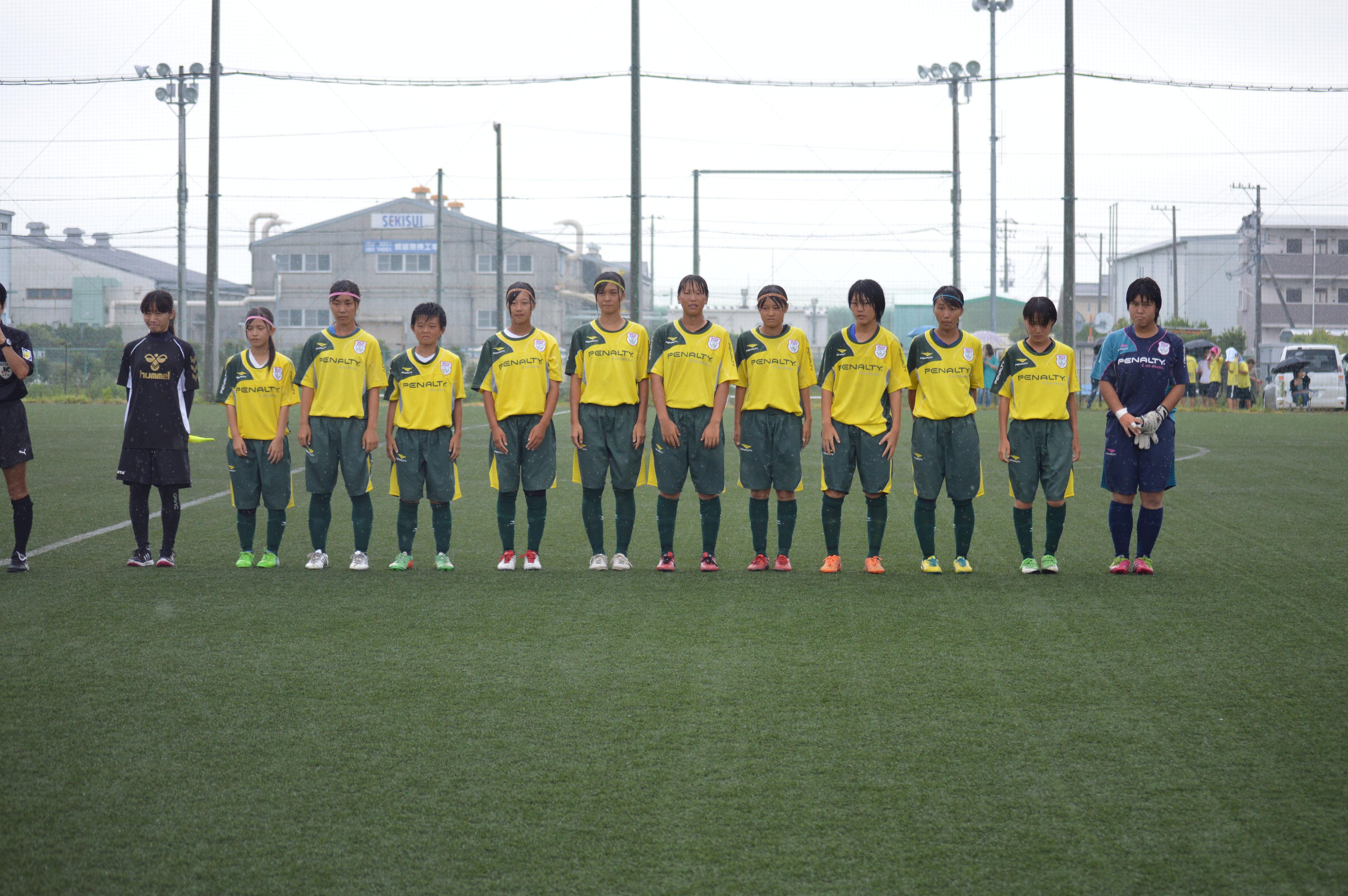 静岡ssuボニータ 第８回ロータリークラブ杯争奪ジュビロ磐田レディースサッカー大会 磐田東高校 ジュビロｌが参加し 磐田 東高は準優勝 ジュビロlは１１位となりました ご声援ありがとうございました Http T Co Rsopjwdgcj Twitter