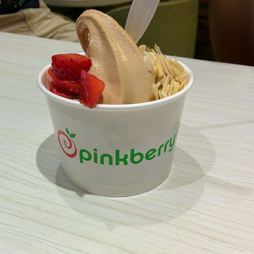 PinkberryIndia's tweet photo. How about a swirl of happiness today? #Pinkberry
Picture Courtesy: Pooja Gupta http://t.co/MXKK9WSeDD