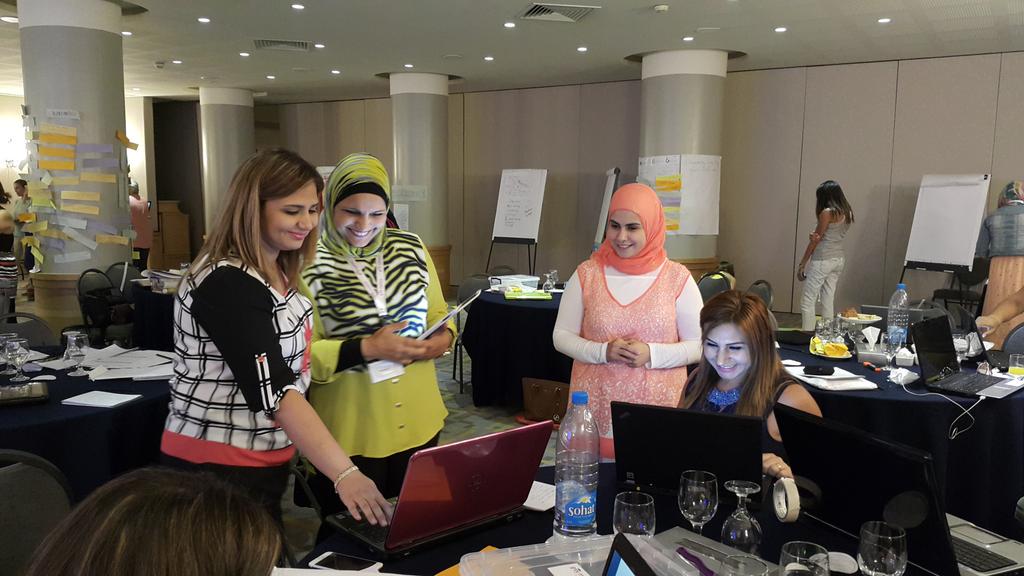 makdawhaschool's tweet photo. #inquiryworkshop #presenting #learningstories @DawhaHighSchool @MakAishaSchool @Hhhsinfo @embracegrey http://t.co/XChscSj8BR