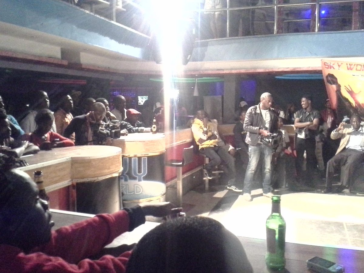 BOMBABOMBASHOW's tweet photo. Me ba mkubwa welcomes you for the live recording of #bombalive show tonight at @skyworld254.. With @dkkwenyebeat http://t.co/jbZftQ91kV