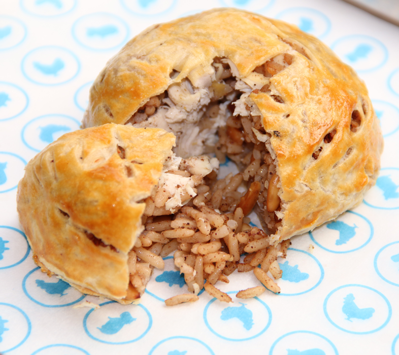 spinthehen's tweet photo. Traditional rice in bread with a drizzle of Yogurt  =) #spinthehen #orderlunch http://t.co/ul92yDsTaL