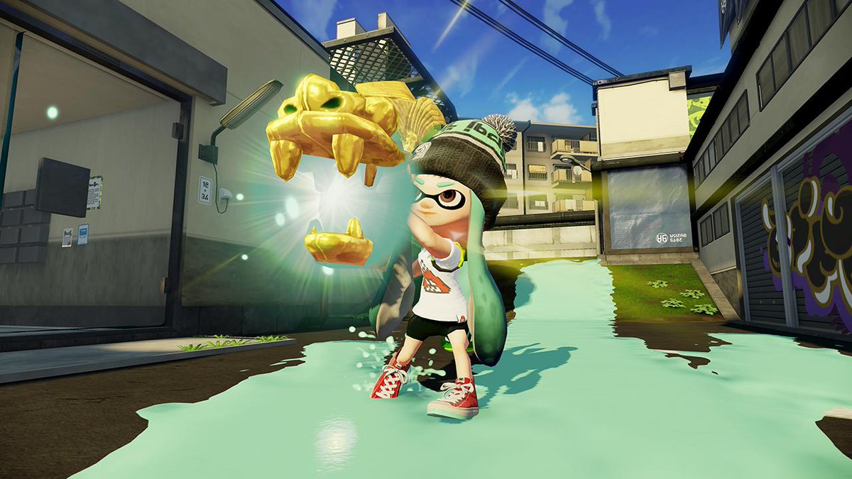 Splatoon スプラトゥーン ガチホコを持ったプレイヤーは通常の攻撃ができず ガチホコから発射されるショットのみとなる ガチホコのショットは強力だが チャージが必要でとっさの攻撃には不利だ 仲間がガチホコを持ったプレイヤーをサポートしながら