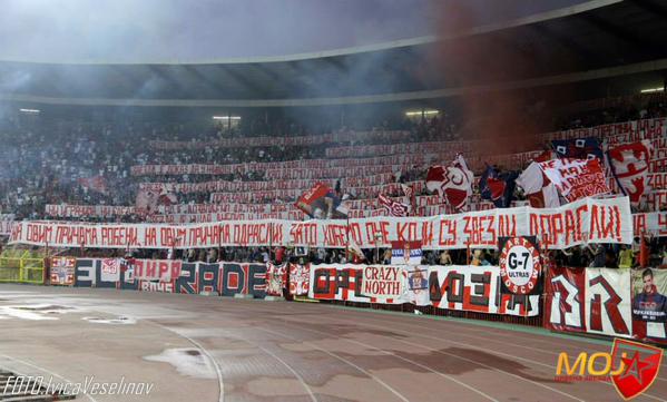 Ultramaniatics's tweet photo. Crvena Zvezda vs Čukarički 
12/08
(4) http://t.co/D3rl4SQySz