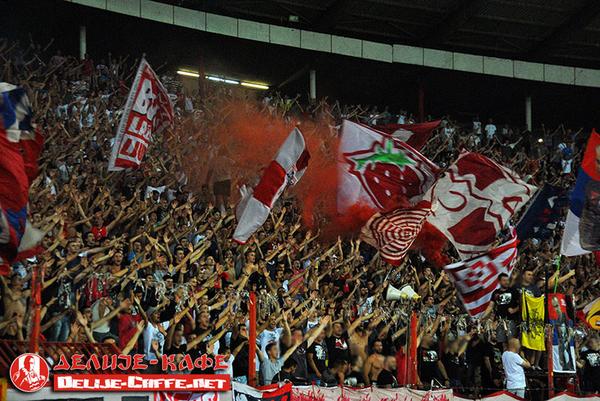 Ultramaniatics's tweet photo. Crvena Zvezda vs Čukarički 
12/08
(4) http://t.co/D3rl4SQySz