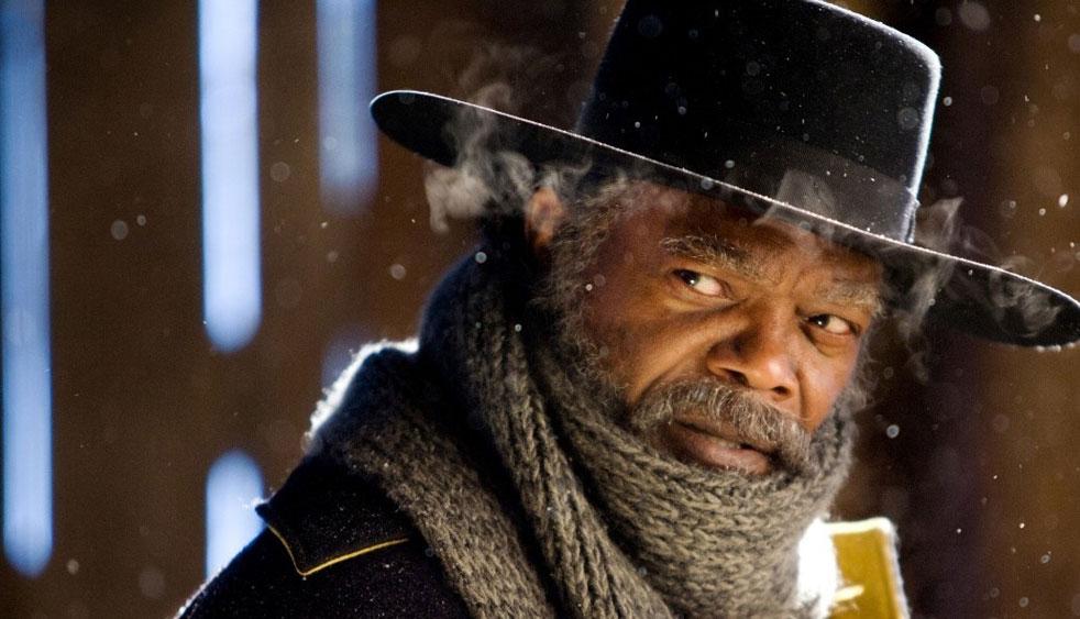 VogueFrance's tweet photo. WATCH: #QuentinTarantino brings a snowy twist to a western for #Christmas2015 #TheHatefulEight http://t.co/gxYHSLe7N7 http://t.co/eZVuL2SHaY
