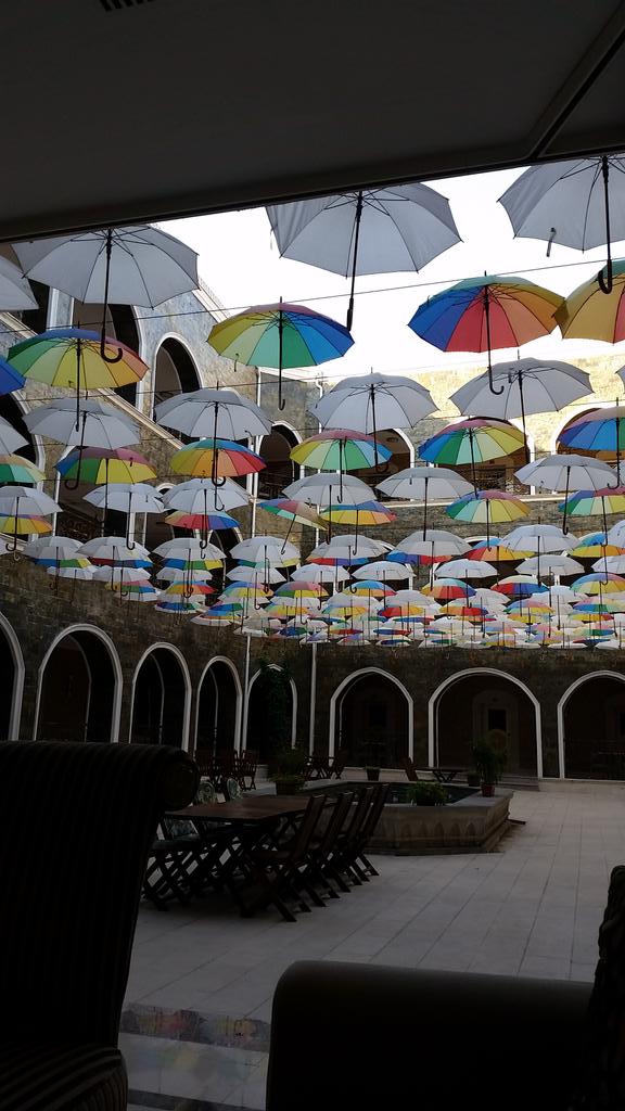 Covering the courtyards at the hotel #goodfacilities #shitstaff