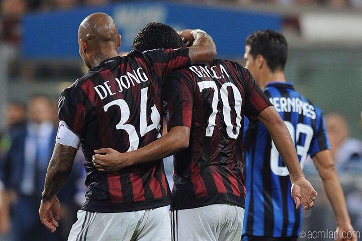 Nigel de Jong tweet media