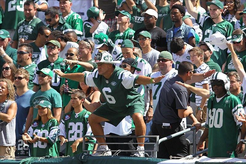 SPORTalkNY's tweet photo. #Jets preseason opnr tn at #Lions! #footballisback #JetsNation! RT if u, like us, r countng days til #RegularSeason! http://t.co/P6ZNg9PwZJ