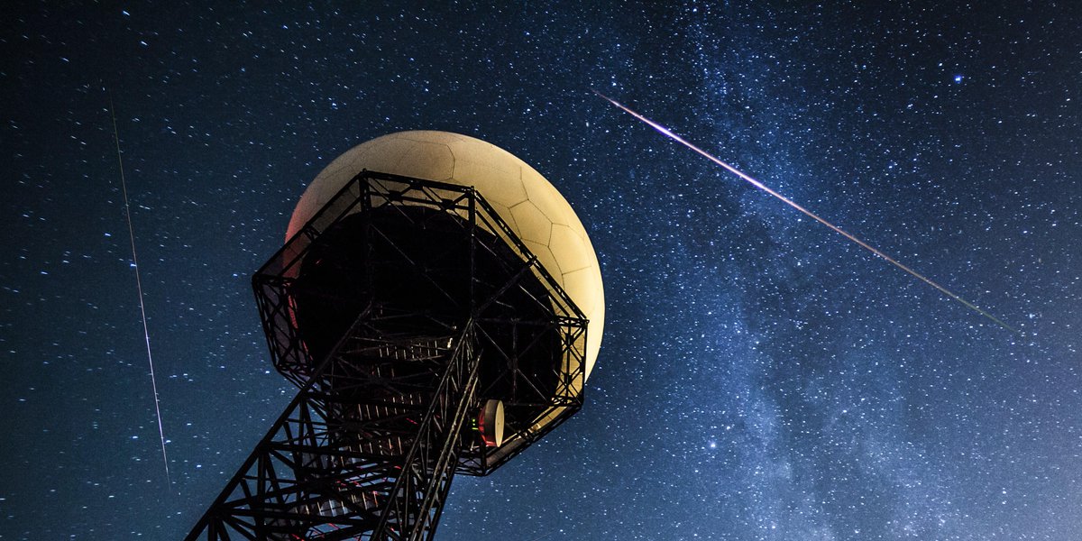Kickerson13's tweet photo. The most stunning images of the Perseid meteor shower from around the world http://t.co/8hI2r6iilc http://t.co/VNEipTvQAD