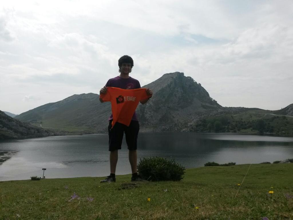 ElorriLibre's tweet photo. Kobadongako lakuetatik (Asturias) #ElorriLibre! http://t.co/kZR4gvAGuK