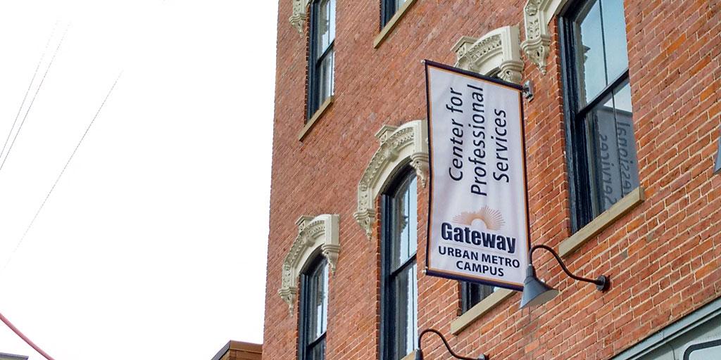GCTC_News's tweet photo. Fall classes start up Monday! Look for us @covingtonkygov - stop in and check us out! #WeAreGateway http://t.co/m9bE2moRxt