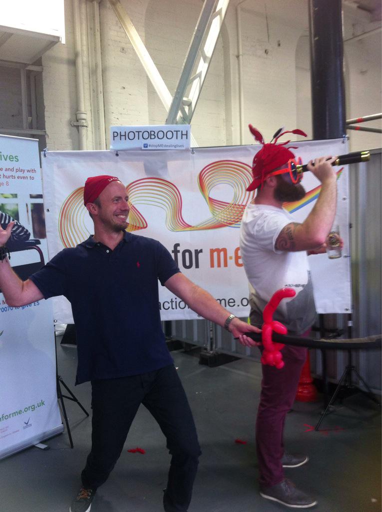 actionforme's tweet photo. Brilliant crab hat #GBBF2015 Thank you Chhapers @rhinopotophant for helping #stopMEstealinglives http://t.co/dDk23nOPMM