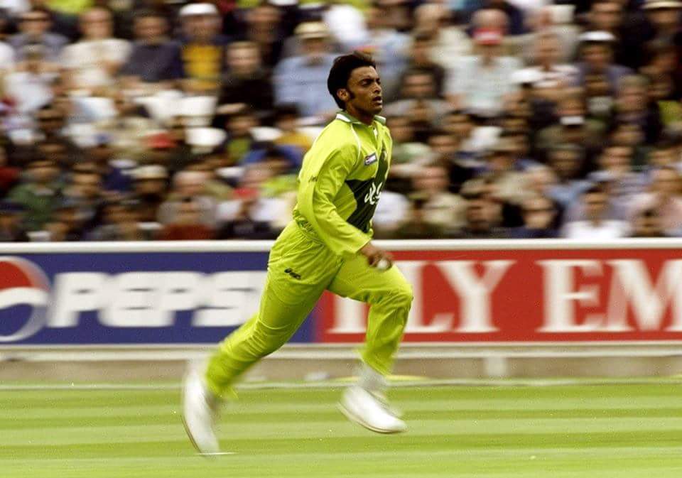 Happy Birthday to the legend speedster Shoaib Akhtar Cricket Lovers miss u !! 