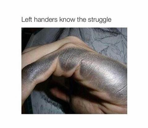 myr1deordie's tweet photo. LEFT HANDERS KNOW THE STRUGGLE

 #lefthandersday http://t.co/iCtmiLv3vH