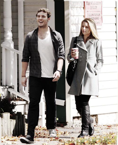 Ashton D / deleting¿ (@defiantvitality) on Twitter photo 