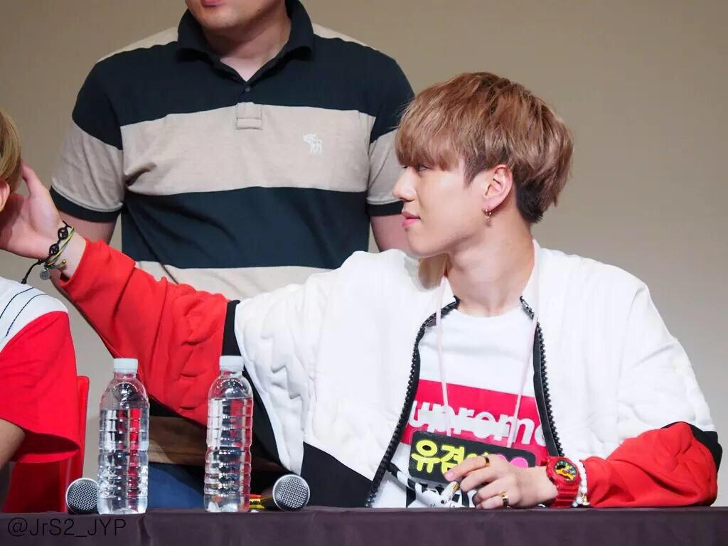 I3amnoii's tweet photo. ถ้าไม่มีแบมแบม ผมคงอยู่ไม่ได้ 😵😳😲 #YugBam 🐜🐍 http://t.co/14Cgo6lmHu