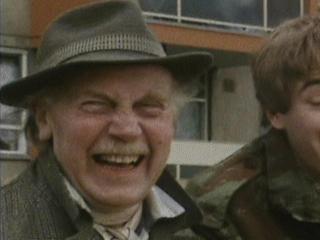 OFAHReactions's tweet image. When you see your drunk mate coping off with a right munter...