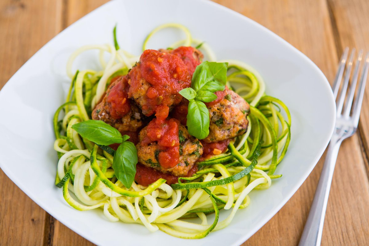 wehaemeat's tweet photo. A case of #MiSTEAKenIdentity? Surprise your taste buds with our #SteakSlice meatballs! #recipeoftheweek #SliceAsNice http://t.co/FLUVFYngFj