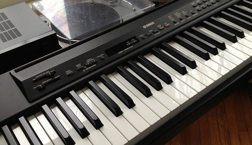 gebrauchtde's tweet photo. Worauf du beim #Kauf oder #Verkauf eines gebrauchten #Digitalpianos achten solltest:

http://t.co/oxsbFqodNk http://t.co/nWRAQalg6T