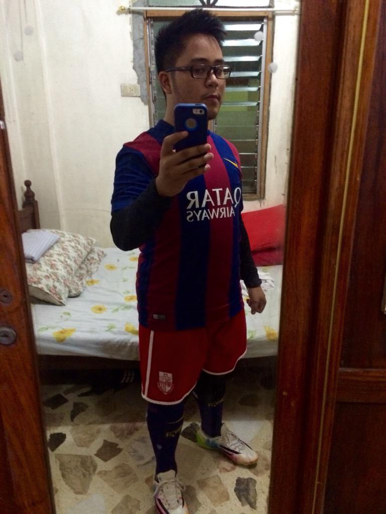 DJPredaThor's tweet photo. @LAUGHerrari14  #TheReturn 😂😂😂 #Opening2015 #FootBallisLife http://t.co/AeulABNveE