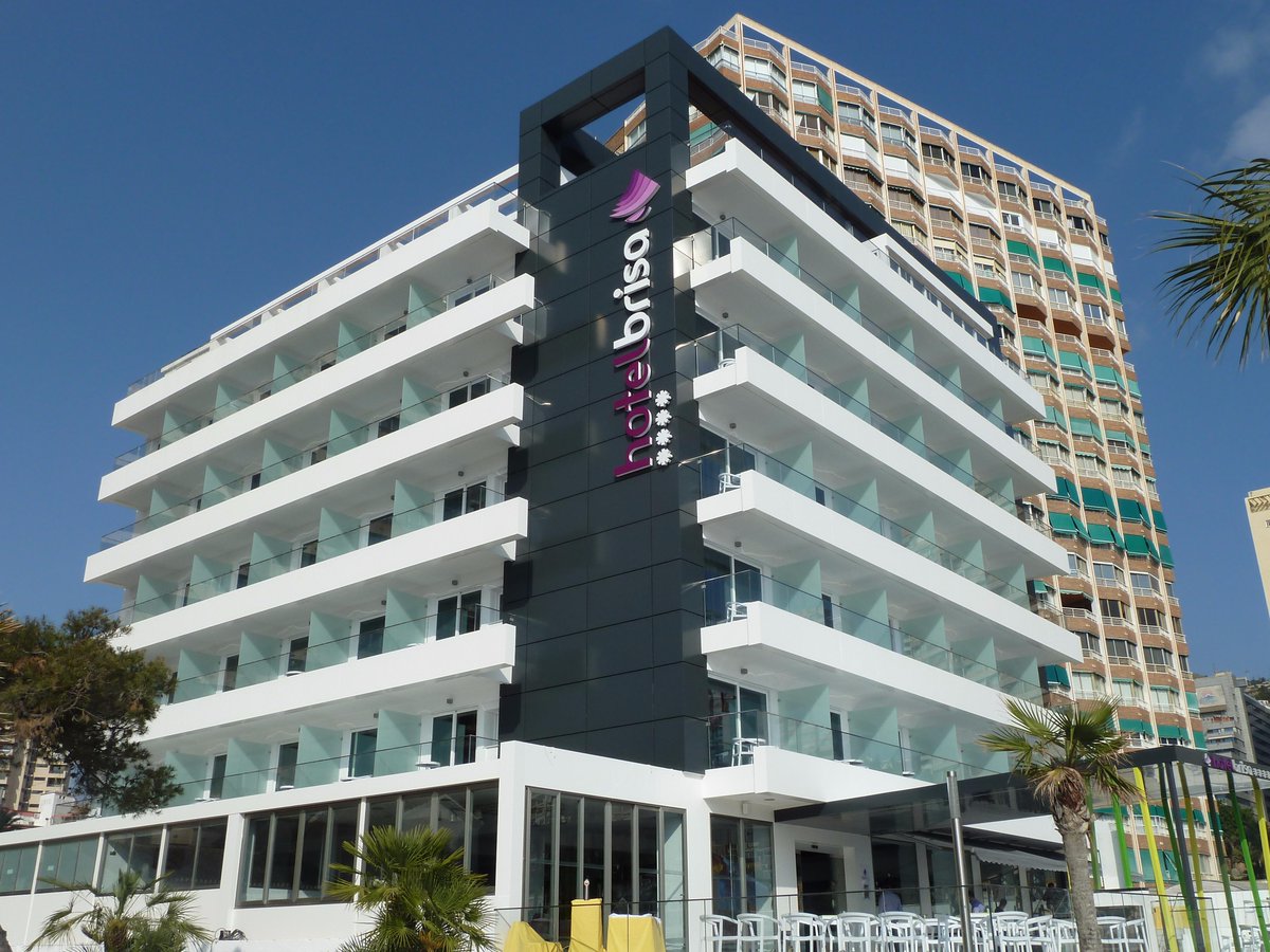 mc_estudio's tweet photo. Diseño de fachadas para Hotel Brisa, Benidorm
http://t.co/mMDYUWLChC http://t.co/kjP99mF3zG