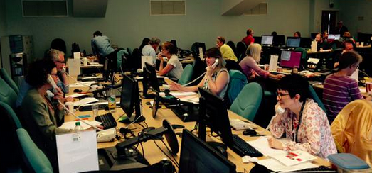 LanguagesHull's tweet photo. Very busy here!
http://t.co/Tyxbl8p6Dg
#Clearing #Clearing2015 #HullClearing #igotintohulluni
@GdnHigherEd http://t.co/Zu8CKFk6H6