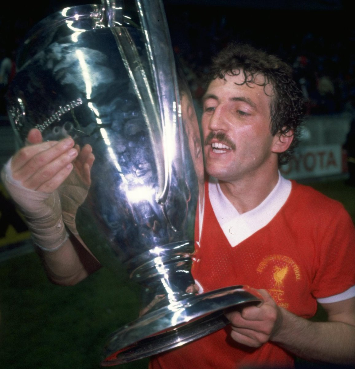 Alan Kennedy joined #LFC on this day in 1978 - the defender later settled two European Cup finals for the Reds.