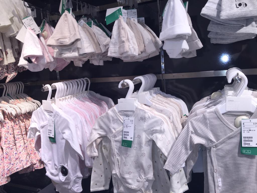 moundirofficiel's tweet photo. Juste magnifique @hmfrance bébé je suis comme un fou 😍😍😍 #moundirpapa #unkiffe #sensationdetreenfinunhomme http://t.co/cBQiyEqTvy