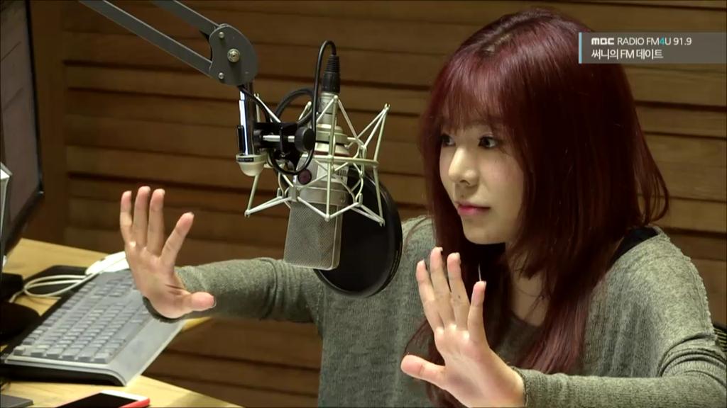 suntimesiwonder's tweet photo. Sunny sending strength to the listener 😂 http://t.co/leFKMQRiiY