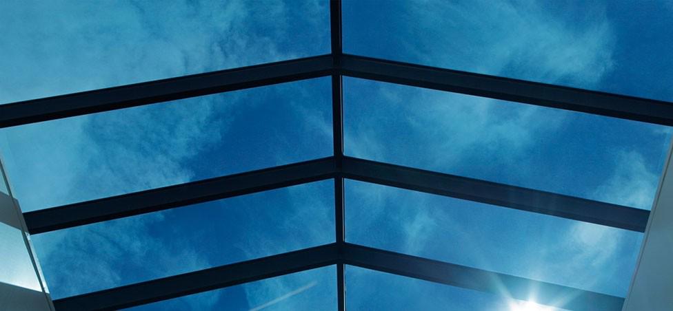 Forbes's tweet photo. View, maker of smart windows, is raising another $150 million in a late-stage Series F round: http://t.co/wDhXSxF9Kb http://t.co/X0pIm7rVrG