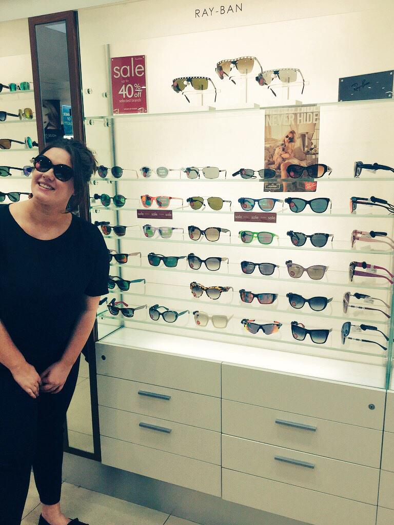 DavidClulowHW's tweet photo. Our newbie Chantel is loving our up to 40% sale! Come down and grab your discounted sunnies today😎 @LUXclusives http://t.co/HfJNPkKw27