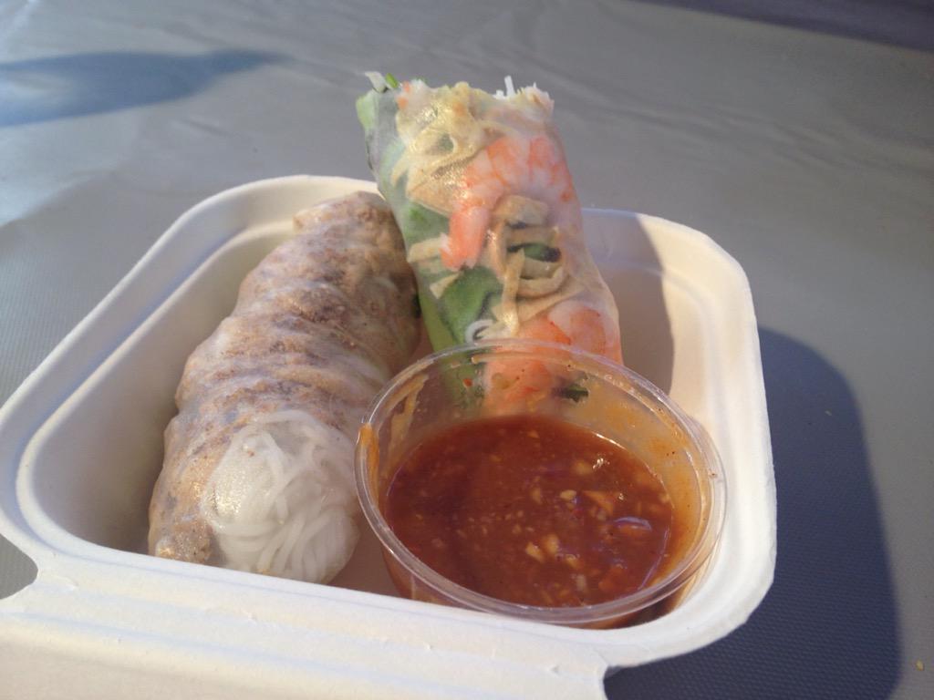 JordanEFord's tweet photo. It may not seem like summer, but these summer rolls from @SocKitchenCIC are brightening up my day! @streetfoodunion http://t.co/glmFL9VU71