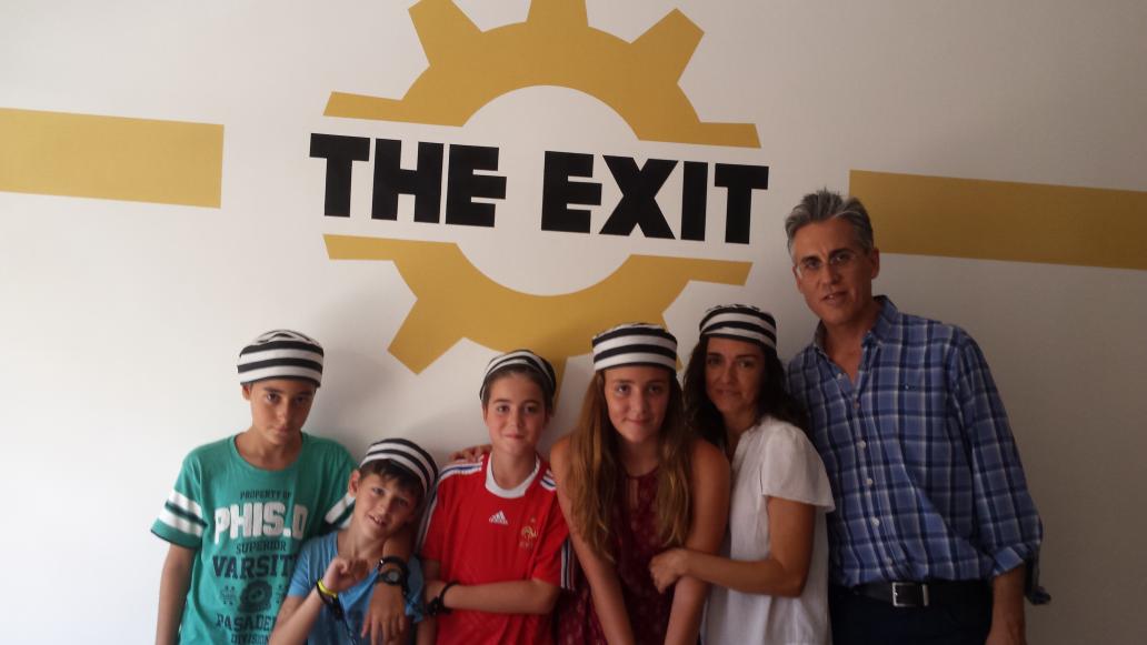 TheExitValencia's tweet photo. ¡Vive la emoción del escape room! ¡Haz tu reserva ya en http://t.co/Jp69PAEn22 ! #ocio #valencia http://t.co/f9TAUvsmhP