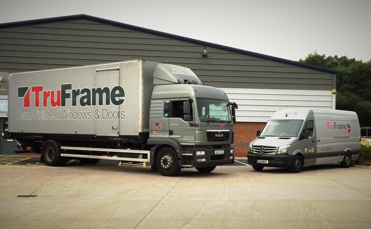 TruFrameDirect's tweet image. @TruFrameDirect Telford's new @MercedesBenz Sprinter next to one of @TruFrame's 18 tonne vehicles