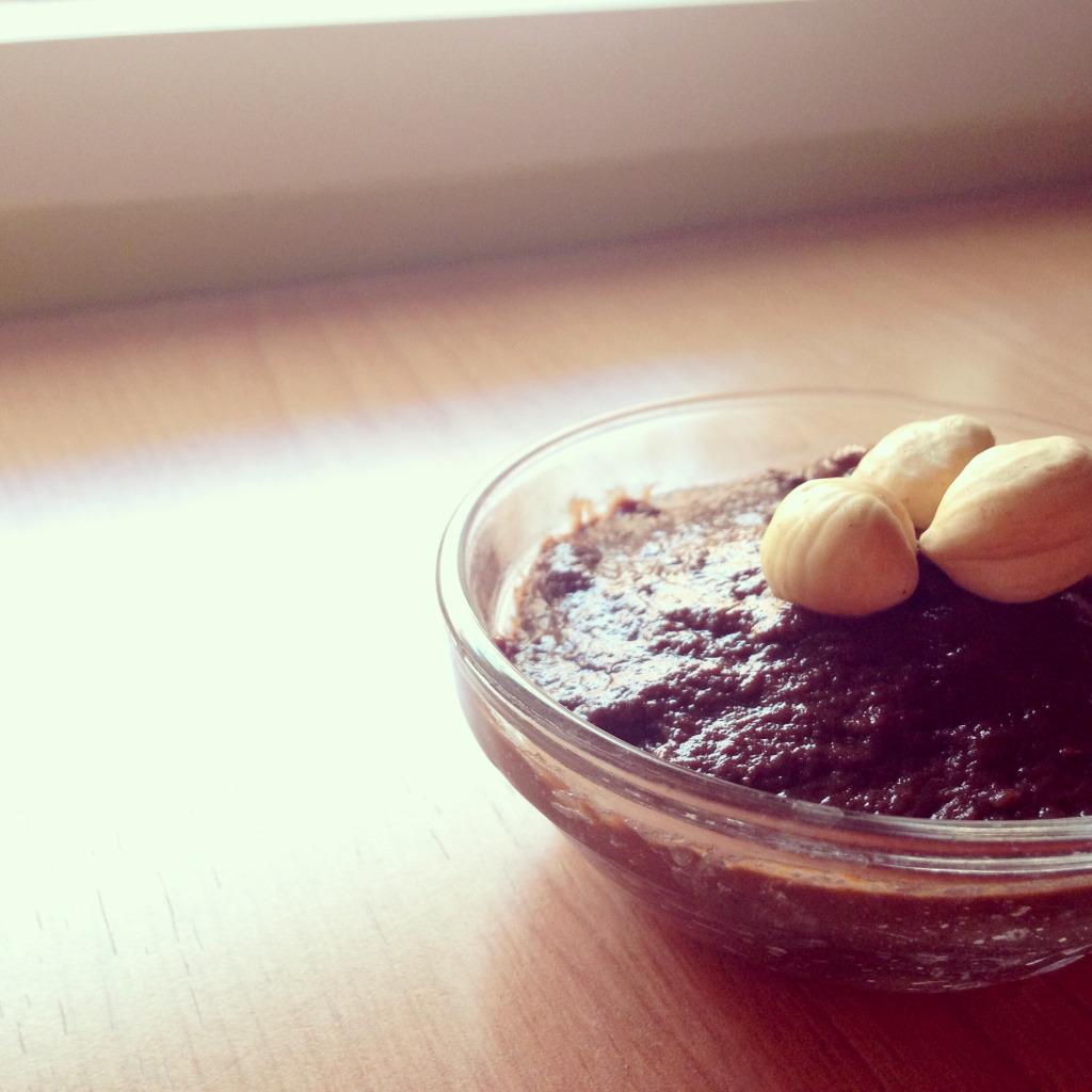 Mousse de chocolate vegano cenamosenmicasa.wordpress.com/2015/08/13/mou…