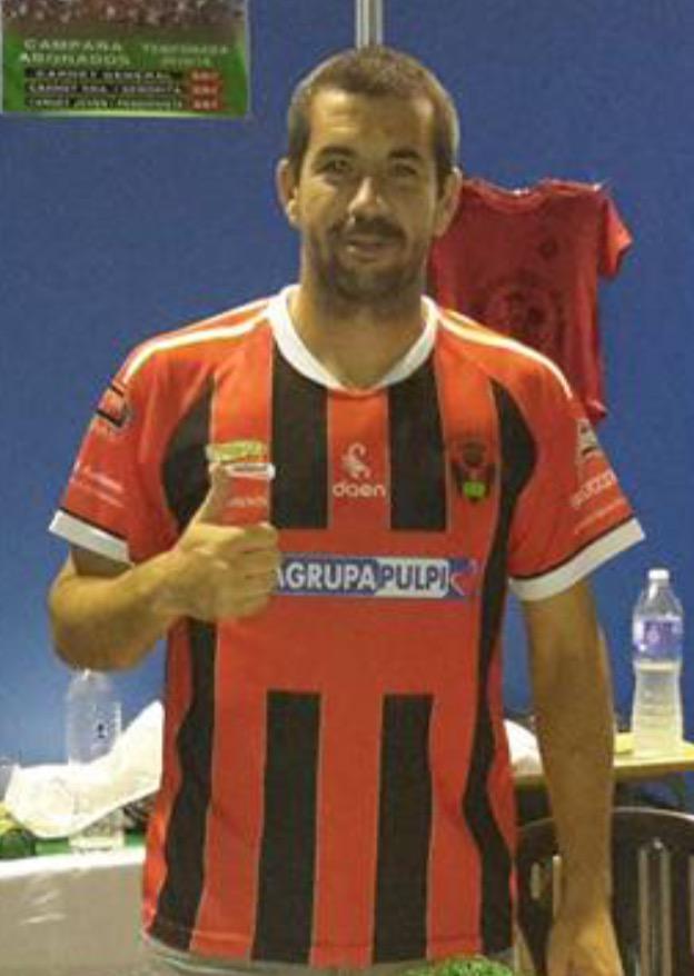 Nueva camiseta del Atlético Pulpileño. Temporada 2015/16. <a href="/DaenSport/">DaenSport</a> <a href="/AGRUPAPULPI/">AGRUPAPULPI</a> @deportcopelorca.